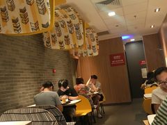 大堂-麦当劳(广州新港东路第二分店)