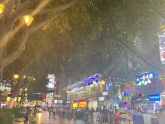 -八一好吃街·高品美食广场