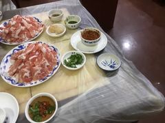 -鑫龙火锅城(经二纬四店)