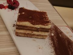 -必胜客(世欧广场店)
