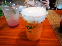 -Chom Cafe and Restaurant