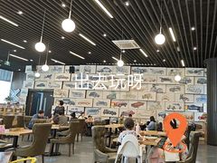 -汽车博物馆主题餐厅