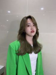 -银星女王公园发型艺术沙龙