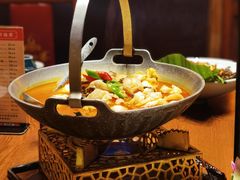 -老滇山寨•云南特色菜•地方菜•民族风情歌舞表演(金碧店)