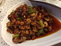 -兔行天下-鸿鹤鲜锅兔(中海国际店)