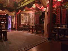 -暴风岛沉浸式体验馆(百联世纪店)