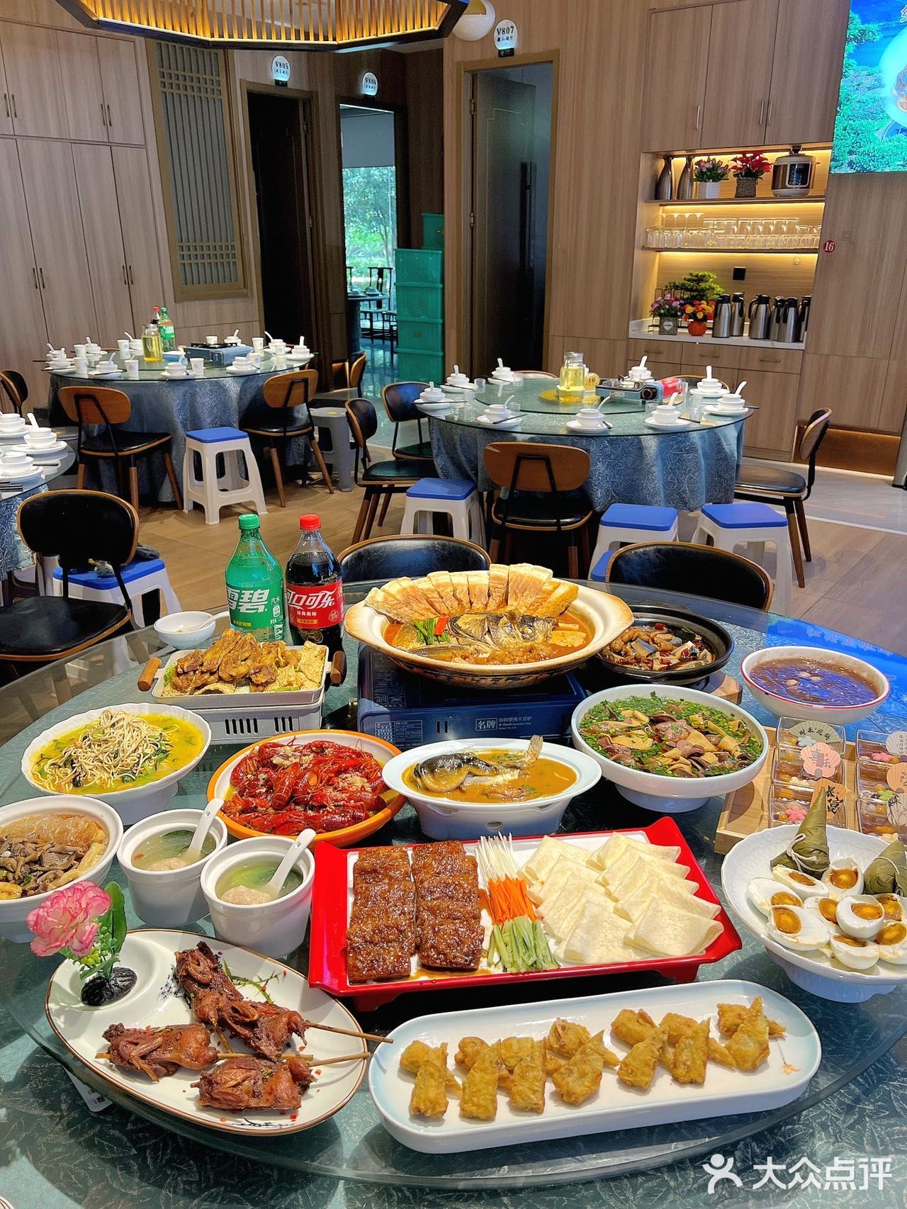 感谢南京土著带路！玄武湖畔30年老店。。