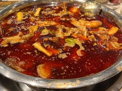 -肖肖酸萝卜鱼火锅(总店)