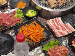 -啊美丽炭火烤肉(滑翔一店)