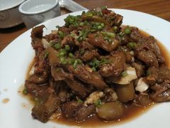酱肉烧茄子-泉畔人家·老济南经典鲁菜(大明湖店)