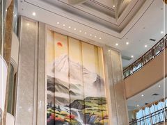-深圳君逸国际酒店(龙岗横岗塘坑地铁站店)