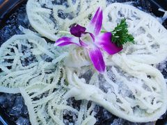 -老牌坊云南鱼豆花火锅(哈西万达店)