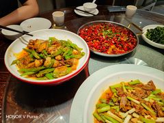 -万重锦·人文川菜馆(骡马市店)