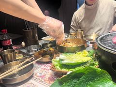 -草家酱蟹炭火烤肉店(珲春南路二店)