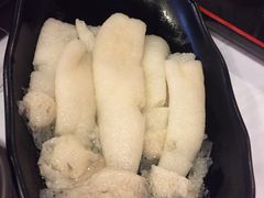 竹荪-鲜入围煮花胶鸡海鲜火锅