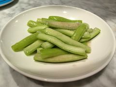 -渝信川菜 · 川味家常菜(财富购物中心店)