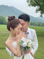 -唯一旅拍·颂当代影像艺术中心(上城店)