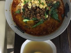 -丁丁猫重庆小面(徐州路店)