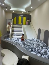 -四季宝贝婴幼儿水育成长中心(陆家嘴店)