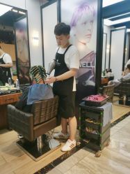 -Z.X HAIR SALON张新美业