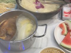 -德天肥牛海鲜火锅(龙吟坊店)