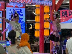 -刘姐啤酒鱼民族演艺餐厅(西街总店)
