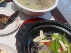 -梅利汴京烤鸭•开封豫菜地标店(东大街店)