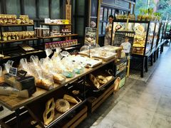 面包甜点陈列柜-美滋每客(太原龙湖苏宁百货店)