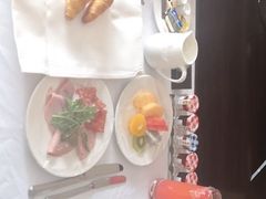 -上海静安昆仑大酒店