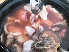 土茯苓鸽子汤-一煲鸽