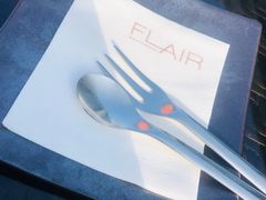 -FLAIR顶层餐厅酒吧(浦东丽思卡尔顿酒店)