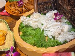 -老牌坊云南鱼豆花火锅(嵩山店)