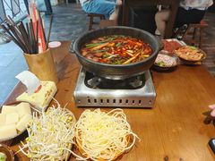-黔有有贵州酸汤夺夺粉火锅(五味十字店)