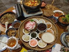 -包整·丝娃娃(一览甲秀楼风景店)