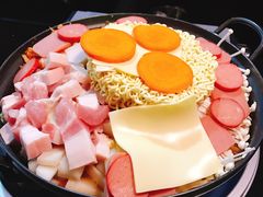 泡菜五花肉锅-炙韩料理·部队锅专门店