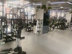 -岩顶健身(玄武店)