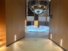 -涨巢·潮玩水疗局