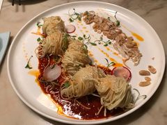 鸡丝凉面-桂满陇·蟹黄小笼汤包(中山公园店)