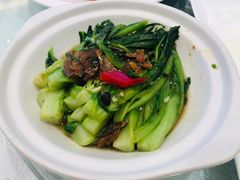 豆豉鲮鱼油麦菜-亢龙太子酒轩(东湖店)