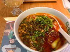 -呷佬·长沙手工米粉(金沙江路店)