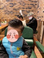 -PE SALON