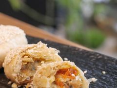 草鞋底烧饼·蟹壳黄-苏帮袁Sue Cuisine(来福士店)