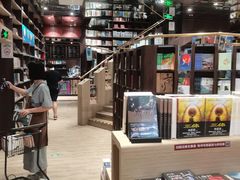 -钟书阁(群光广场店)