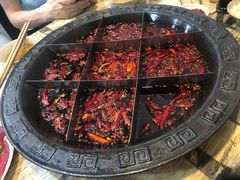 -渝嘴小老弟老火锅(华新村店)
