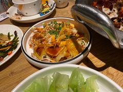 一绝口水鸡xyxn-小鱼小牛·鱼牛干锅·脆鱼火锅(世欧广场店)