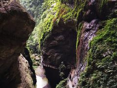 -龙水峡地缝景区