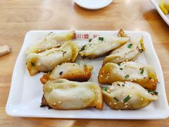 牛肉鍋貼-小姜锅贴(凤凰街店)