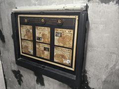 -荒岛实景沉浸密室(江汉路1店)