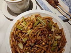 -清真·卡德尔大叔新疆主题餐厅(龙汇路店)