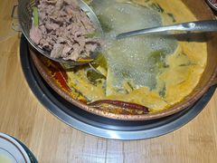 -洱火云南酸菜牛肉火锅(石景山当代商城店)